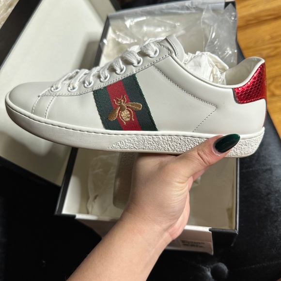 Gucci Ace Bee Sneakers - Picture 5 of 6